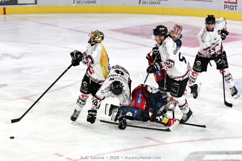 Photo hockey Ligue Magnus - Ligue Magnus : 4ème journée : Grenoble vs Amiens - Grenoble confirme contre Amiens Photo hockey Ligue Magnus - Ligue Magnus : 4ème journée : Grenoble vs Amiens - Grenoble confirme contre Amiens