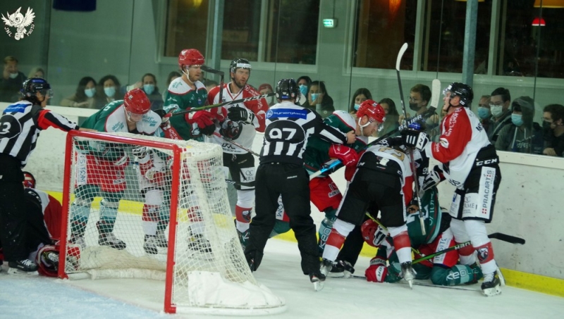 Photo hockey Ligue Magnus - Ligue Magnus : 5ème journée : Anglet vs Chamonix  - Quand les Pyrénées et les Alpes se rencontrent