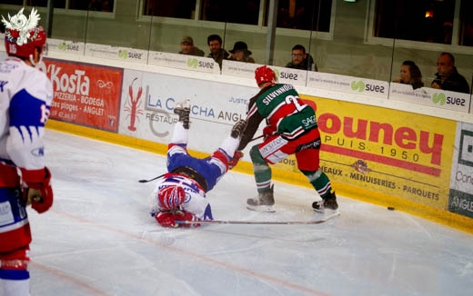 Photo hockey Ligue Magnus - Ligue Magnus : 5ème journée : Anglet vs Lyon - Les Lions au tapis