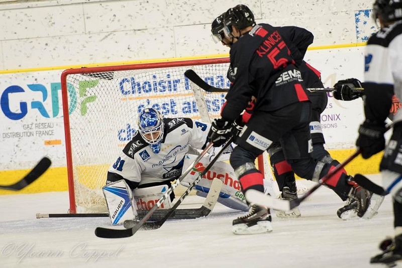 Photo hockey Ligue Magnus - Ligue Magnus : 5ème journée : Chamonix  vs Gap  - Les Pionniers poursuivent leur ascension.