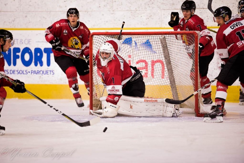 Photo hockey Ligue Magnus - Ligue Magnus : 6ème journée : Chamonix  vs Nice - Les Aigles piègent les Pionniers.