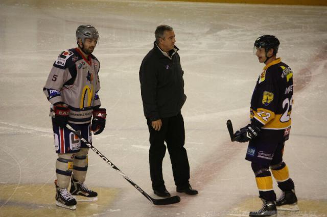Photo hockey Ligue Magnus - Ligue Magnus : 8ème journée : Chamonix  vs Grenoble  - Frustrant ! 