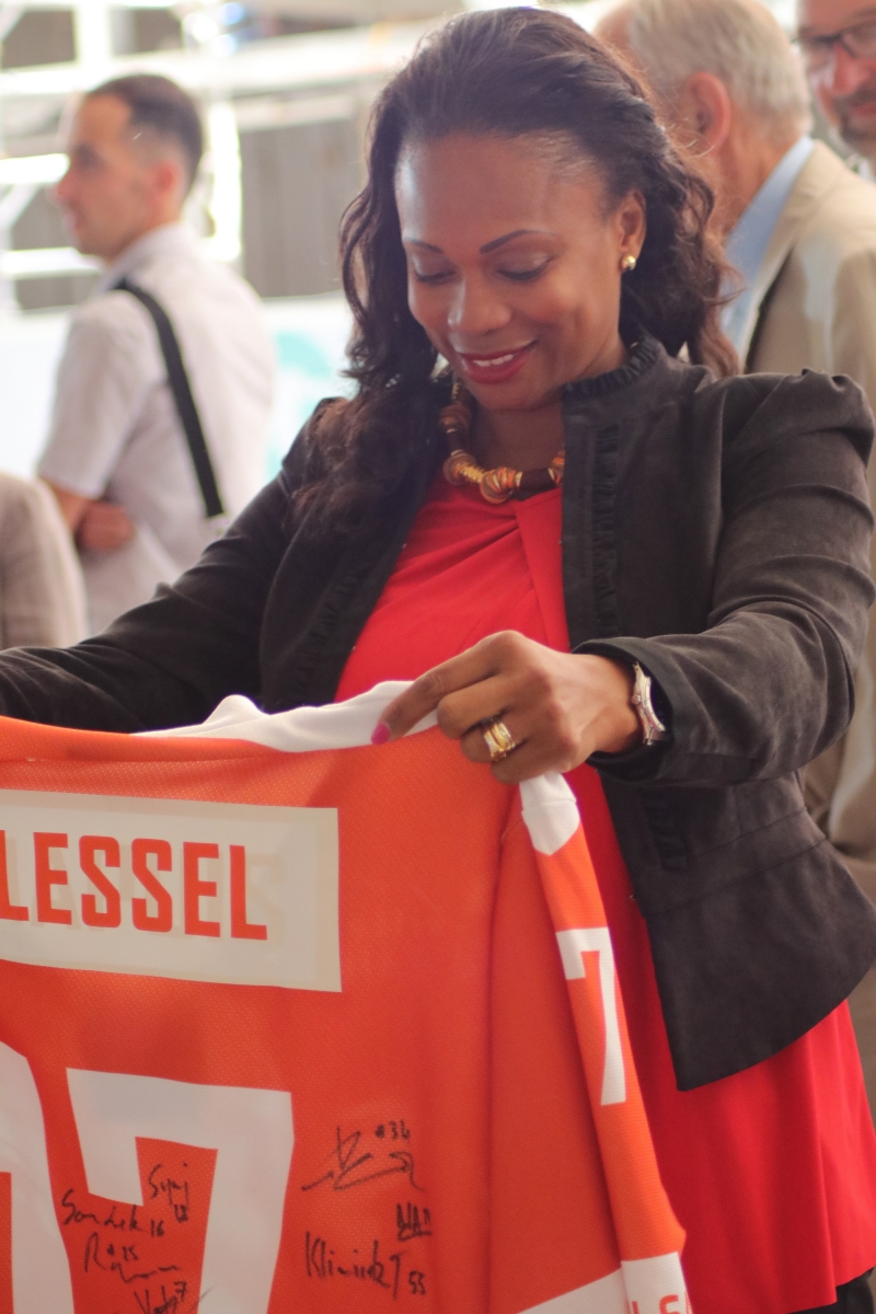 Photo hockey Ligue Magnus - Ligue Magnus : Epinal  (Les Wildcats) - Epinal : Laura Flessel en visite à Poissompré