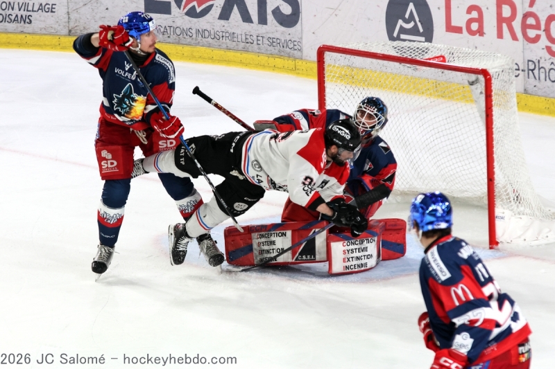 Photo hockey Ligue Magnus - Ligue Magnus - Finale - Match 1 : Grenoble  vs Bordeaux - Un match fou pour lancer cette finale !