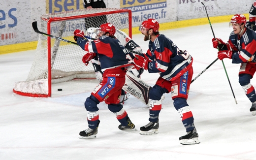 Photo hockey Ligue Magnus - Ligue Magnus - Finale match 1 : Grenoble  vs Angers  - Rude combat pour l
