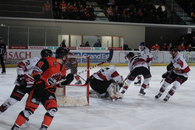 Photo hockey Ligue Magnus - Ligue Magnus : poule de maintien, 5ème journée : Epinal  vs Chamonix  - Juste un au revoir ?