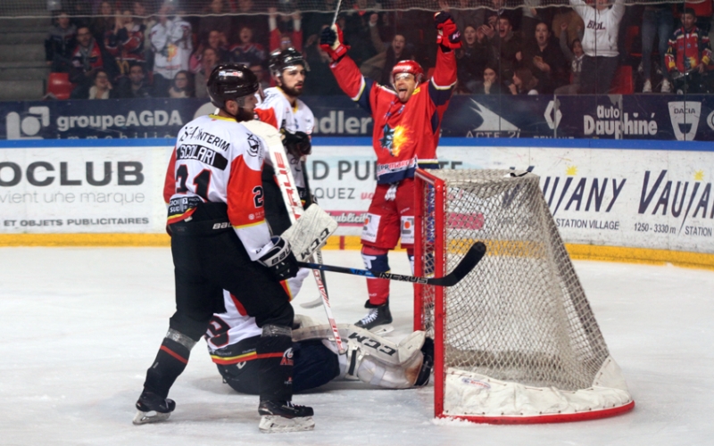 Photo hockey Ligue Magnus - Ligue Magnus - Quart de finale match 1 : Grenoble  vs Nice - Grenoble débute idéalement ces play offs