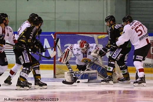 Photo hockey Ligue Magnus - Ligue Magnus - Quart de finale match 1 : Rouen vs Chamonix  - Avalanche de buts à Rouen