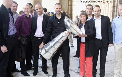 Photo hockey Ligue Magnus - Ligue Magnus : Rouen (Les Dragons) - Les Rouennais fêtent leurs héros