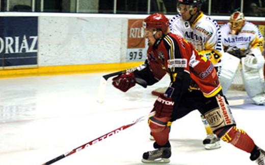 Photo hockey Ligue Magnus - Ligue Magnus: 1ère journée : Morzine-Avoriaz vs Rouen - Les Pingouins terrassent les Dragons