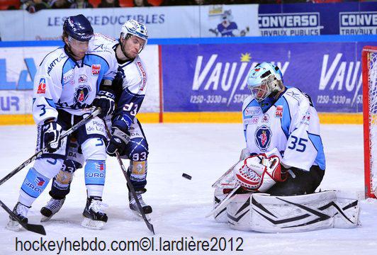 Photo hockey Ligue Magnus - Ligue Magnus, 24ème journée : Grenoble  vs Angers  - Les Grenoblois  sans grand d’Angers 
