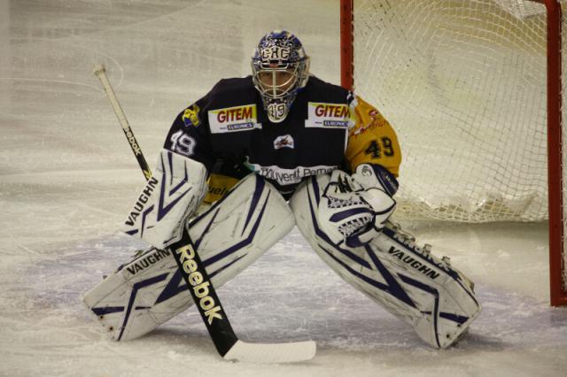 Photo hockey Ligue Magnus - Ligue Magnus, 8ème journée : Chamonix  vs Gap  - Les Chamois chassent les Rapaces