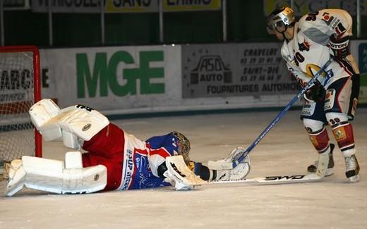 Photo hockey Ligue Magnus - LM - 10ème journée : Epinal  vs Grenoble  - Si loin, si près...