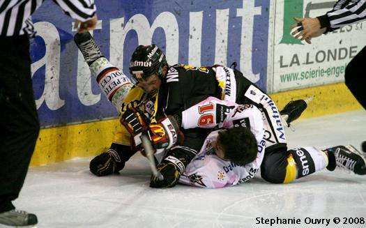 Photo hockey Ligue Magnus - LM - 14ème journée : Rouen vs Amiens  - Le derby pour les Dragons
