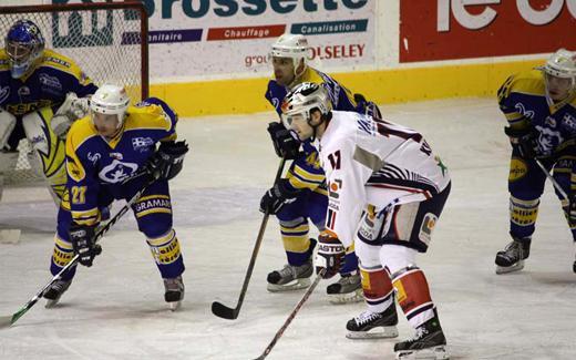Photo hockey Ligue Magnus - LM - 26ème journée : Chamonix  vs Grenoble  - Brûleurs de Loups, le bouquet final !