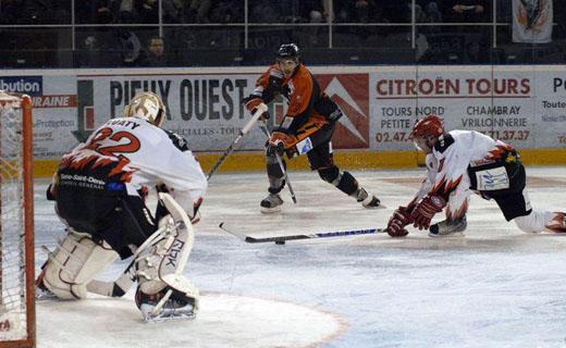 Photo hockey Ligue Magnus - LM - 26ème journée : Tours  vs Neuilly/Marne - Défaite stratégique ?