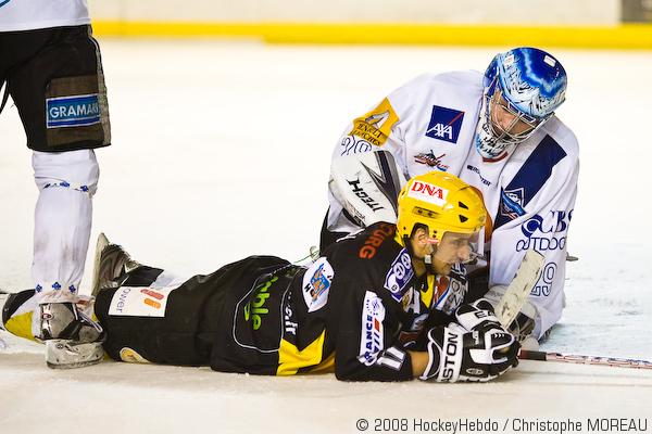 Photo hockey Ligue Magnus - LM - 3ème journée : Strasbourg  vs Mont-Blanc - Avantage à l