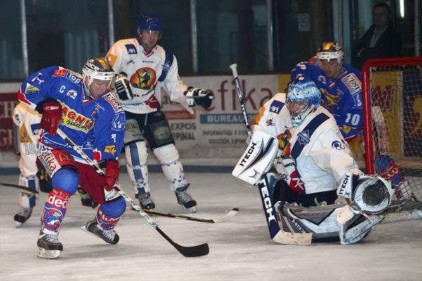 Photo hockey Ligue Magnus - LM - 7ème journée : Epinal  vs Mont-Blanc - Les Dauphins ont bien mené leur barque !