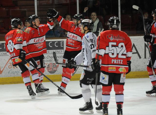 Photo hockey Ligue Magnus - LM playoff, 1er tour, match 1 : Briançon  vs Brest  - Briançon sans trembler