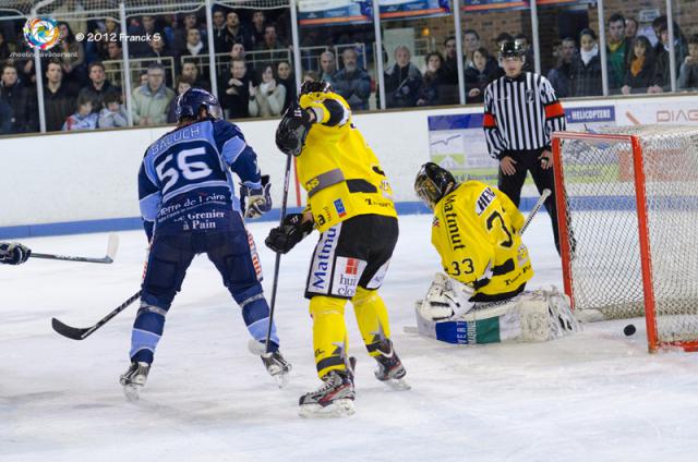 Photo hockey Ligue Magnus - LM Playoffs : 1/2 finale , match 4 : Angers  vs Rouen - Les Dragons ont tremblé