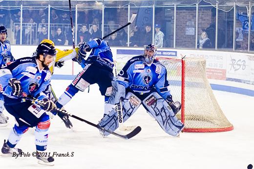 Photo hockey Ligue Magnus - LM playoffs : 1/2 finale, match 1 : Angers  vs Strasbourg  - Strasbourg prend l’avantage 