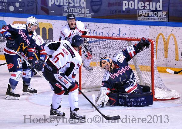 Photo hockey Ligue Magnus - LM Playoffs : 1/4, match 3 : Grenoble  vs Angers  - Les Brûleurs ont encore du gaz !