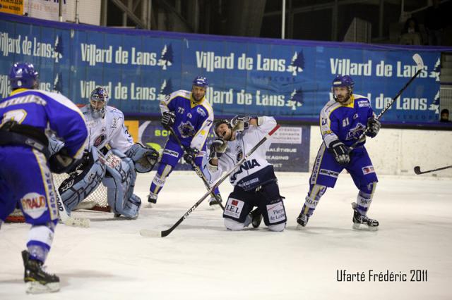 Photo hockey Ligue Magnus - LM playoffs : 1/4 de finale, match 3 : Villard-de-Lans vs Angers  - Un Villard à deux visages ! 