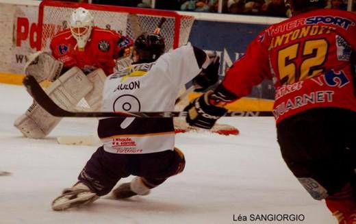 Photo hockey Ligue Magnus - LM playoffs : 1er tour, match 1 : Morzine-Avoriaz vs Chamonix  - Les Chamois plus près des cîmes
