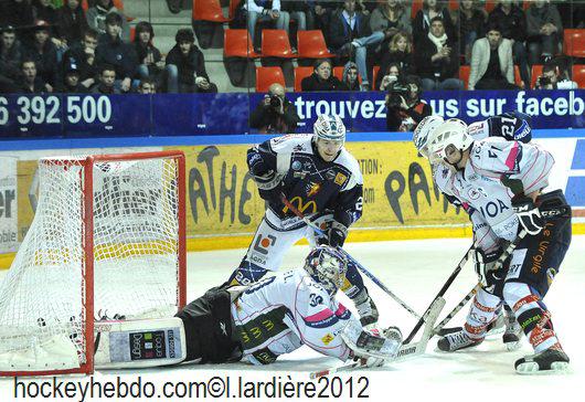 Photo hockey Ligue Magnus - LM Playoffs : 1er tour, match 2 : Grenoble  vs Epinal  - Grenoble : la slot machine est lancée