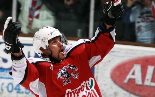 Photo hockey Ligue Magnus - Play-off :  finale, match 1 : Briançon  vs Grenoble  - Le fil rouge des pénalités