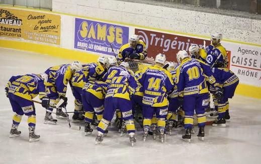 Photo hockey Ligue Magnus - Play-off : 1er tour, match 1 : Chamonix  vs Epinal  - Les Dauphins prennent l’eau