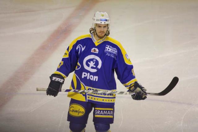 Photo hockey Ligue Magnus - Play-off : 1er tour, match 1 : Chamonix  vs Epinal  - Les Dauphins prennent l’eau