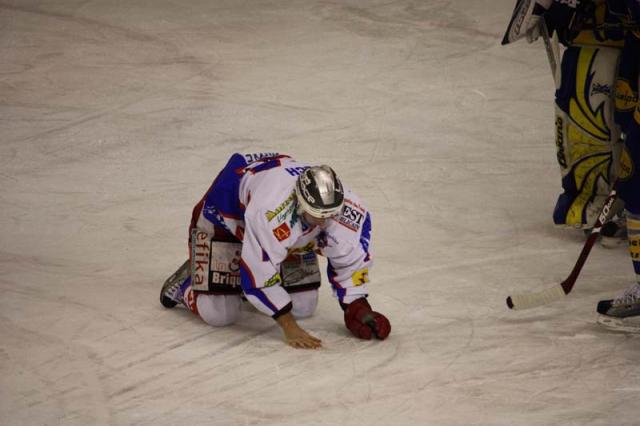 Photo hockey Ligue Magnus - Play-off : 1er tour, match 1 : Chamonix  vs Epinal  - Les Dauphins prennent l’eau