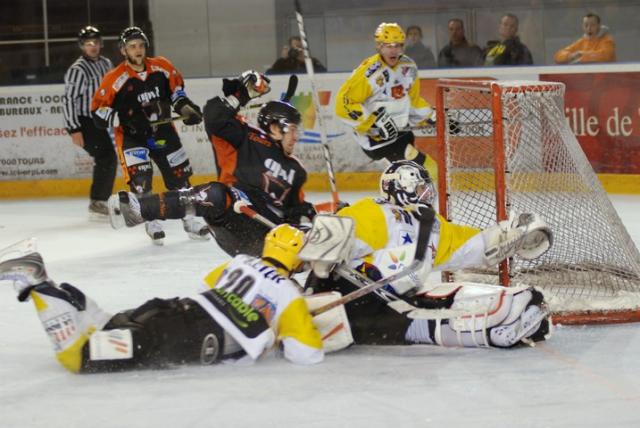 Photo hockey Ligue Magnus - Play-off : 1er tour, match 1 : Tours  vs Strasbourg  - Logique respectée