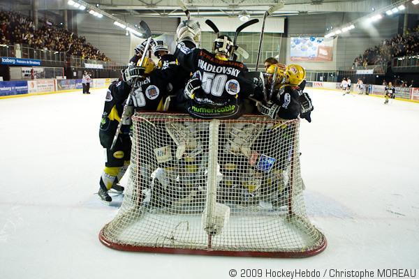 Photo hockey Ligue Magnus - Play-off : 1er tour, match 2 : Strasbourg  vs Tours  - Le tour est joué