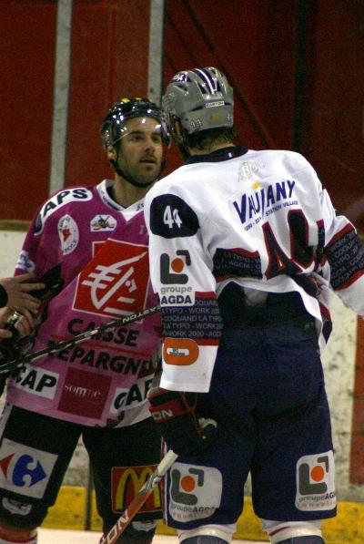 Photo hockey Ligue Magnus - Play-off Ligue Magnus : 1/4 de finale, match 2 : Amiens  vs Grenoble  - Koivula écoeure le loup