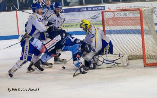 Photo hockey Ligue Magnus - Play-off Ligue Magnus : 1/4 de finale, match 2 : Angers  vs Villard-de-Lans - Les Ducs régalent