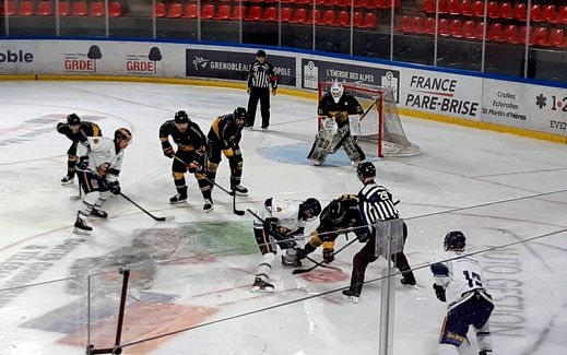 Photo hockey Mineur U17/U20 Elite - Mineur U17/U20 Elite - Finale U20 – J2 : les duels