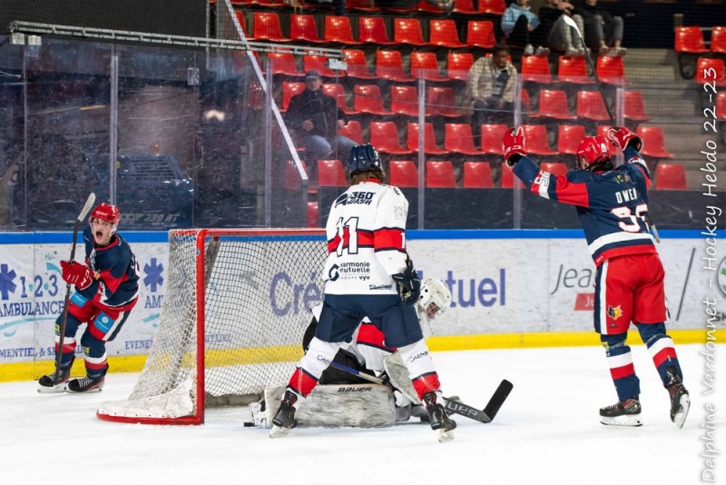 Photo hockey Mineur U17/U20 Elite - Mineur U17/U20 Elite - U20 Grenoble file en finale avec facilité