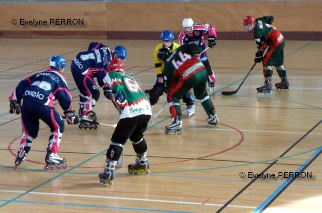 Photo hockey Roller Hockey - Roller Hockey - Les Chouettes font tourner la tête des Titans.