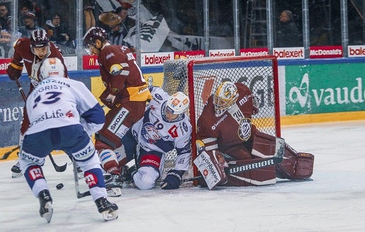Photo hockey Suisse - National League -  : Genève vs Zürich - Zürich passe l