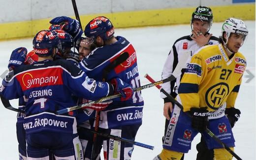 Photo hockey Suisse - National League - Suisse - National League : Zürich (ZSC Lions) - Zurich frappe d