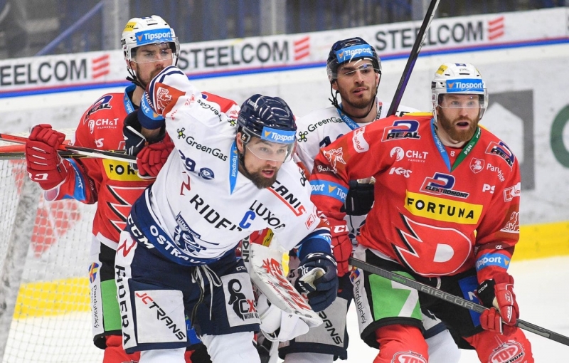 Photo hockey TELH - Tipsport Extraliga Ledního Hokeje - TELH - Tipsport Extraliga Ledního Hokeje - TELH : Combat des chefs