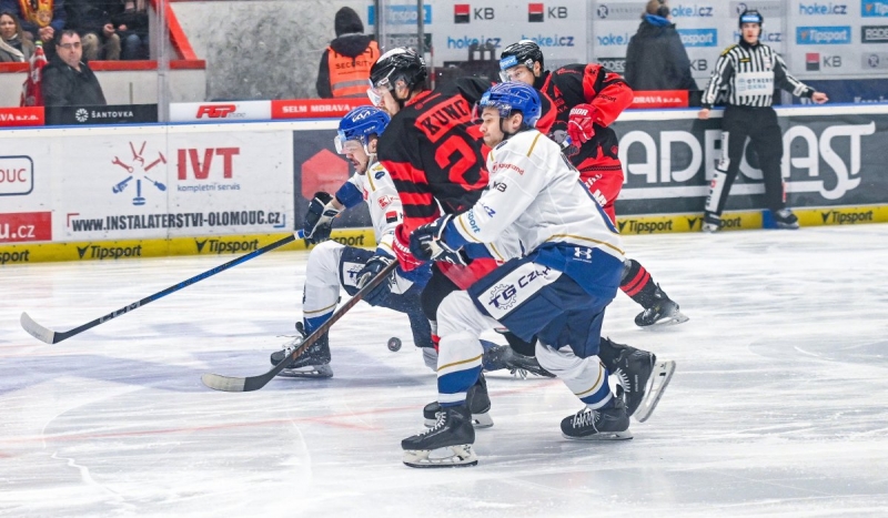 Photo hockey TELH - Tipsport Extraliga Ledního Hokeje - TELH - Tipsport Extraliga Ledního Hokeje - TELH : La survie en jeu