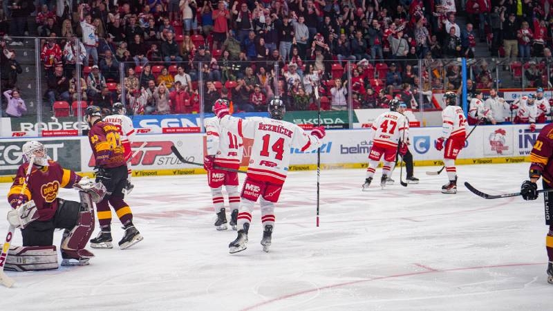 Photo hockey TELH - Tipsport Extraliga Ledního Hokeje - TELH - Tipsport Extraliga Ledního Hokeje - TELH : Le barrage expédié