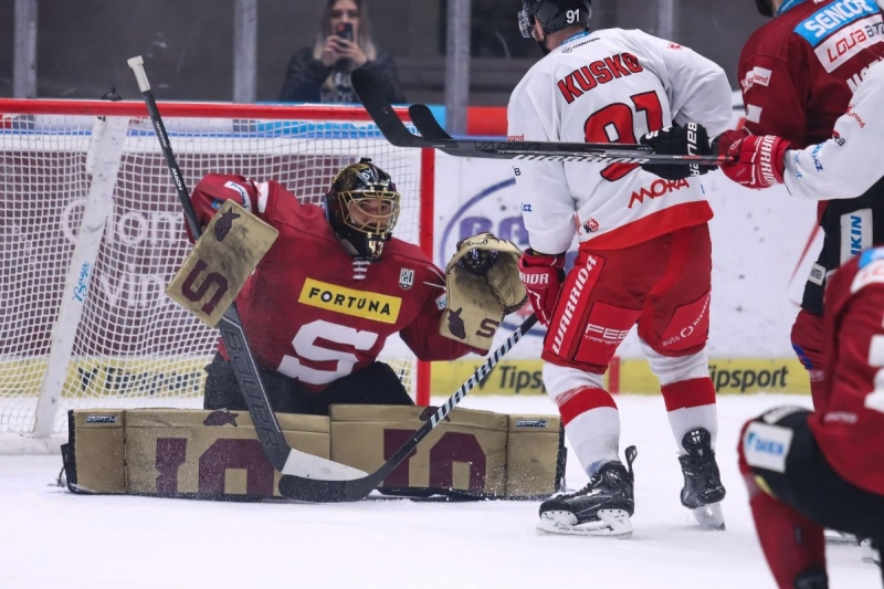 Photo hockey TELH - Tipsport Extraliga Ledního Hokeje - TELH - Tipsport Extraliga Ledního Hokeje - TELH : Plus de peur que de mal