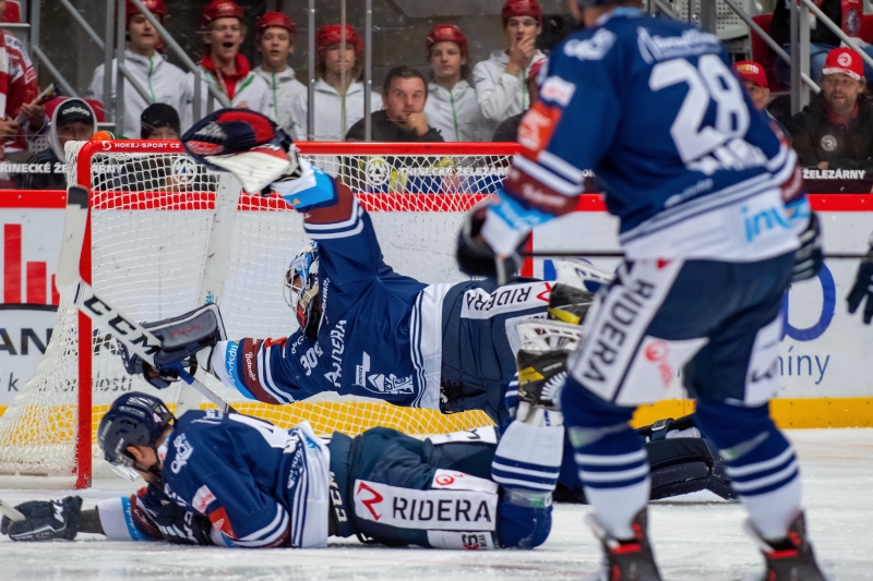 Photo hockey TELH - Tipsport Extraliga Ledního Hokeje - TELH - Tipsport Extraliga Ledního Hokeje - TELH : Derby remporté et nouveau leader
