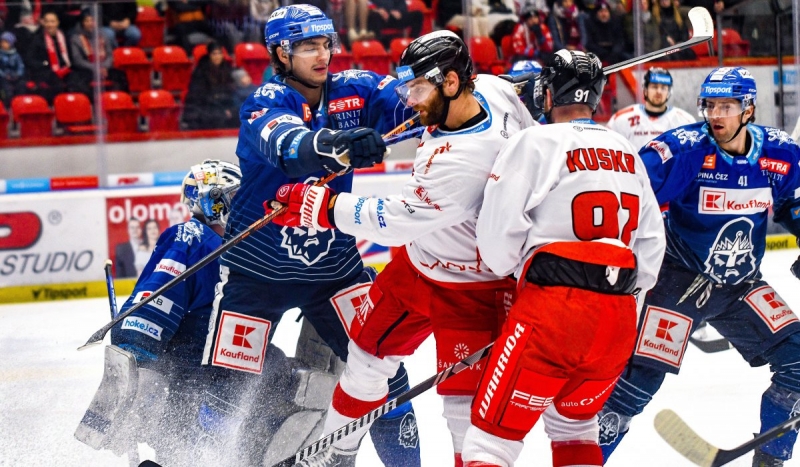 Photo hockey TELH - Tipsport Extraliga Ledního Hokeje - TELH - Tipsport Extraliga Ledního Hokeje - TELH : Lutte acharnée
