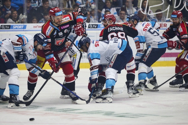 Photo hockey TELH - Tipsport Extraliga Ledního Hokeje - TELH - Tipsport Extraliga Ledního Hokeje - TELH : Manque de réalisme