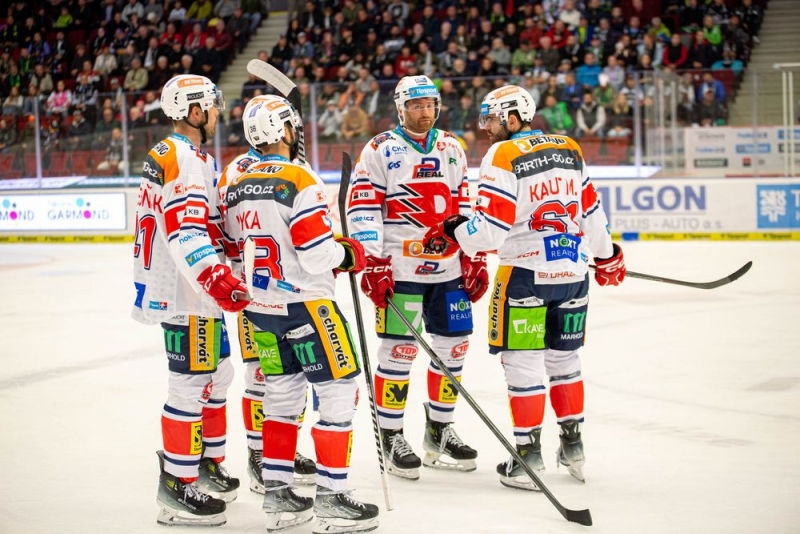 Photo hockey TELH - Tipsport Extraliga Ledního Hokeje - TELH - Tipsport Extraliga Ledního Hokeje - TELH : Petit écart au sommet